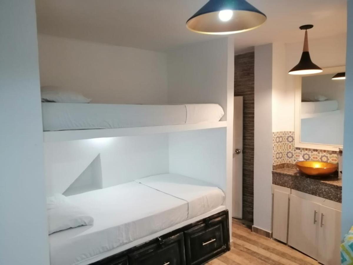 Casa Mama Waldy Hostel Cartagena Eksteriør billede