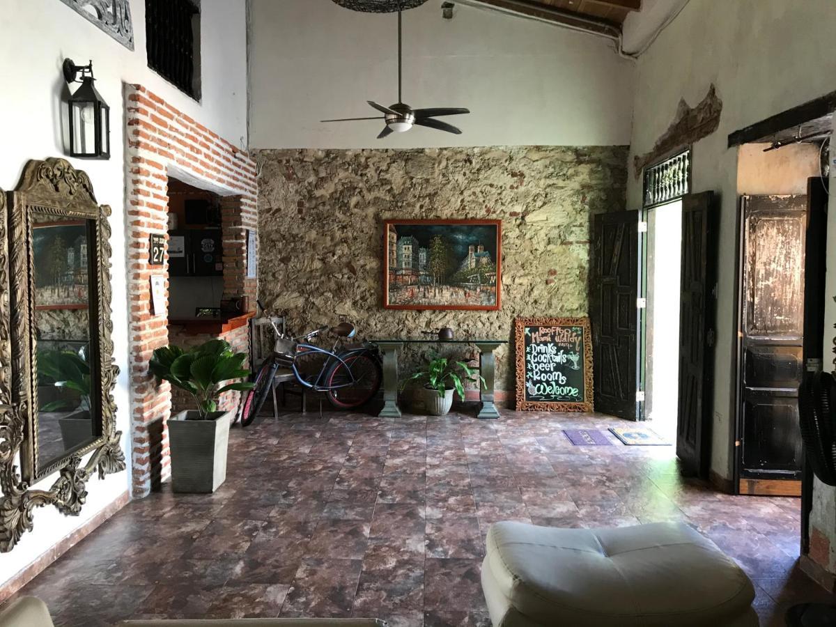 Casa Mama Waldy Hostel Cartagena Eksteriør billede