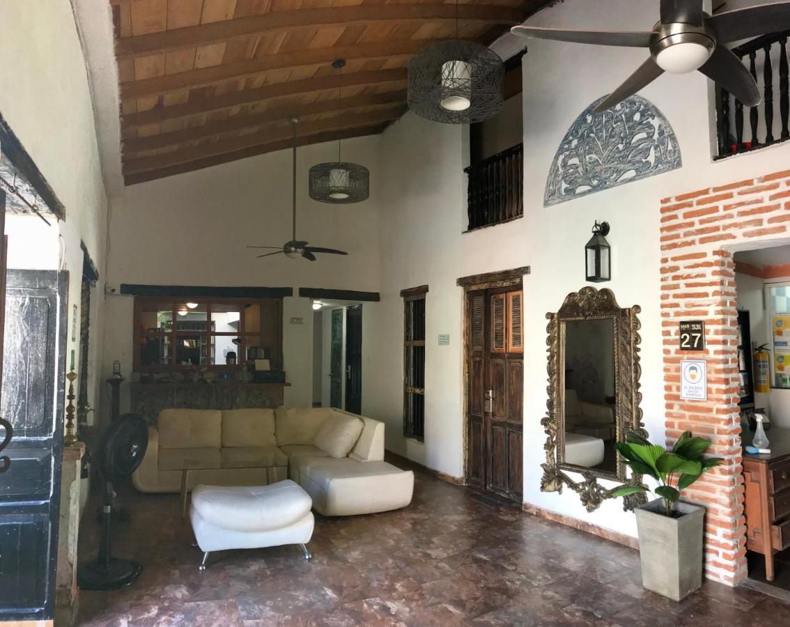 Casa Mama Waldy Hostel Cartagena Eksteriør billede