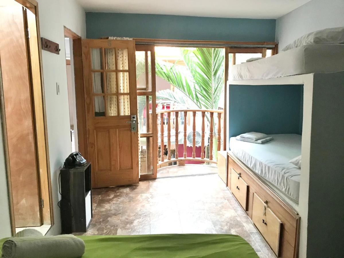 Casa Mama Waldy Hostel Cartagena Eksteriør billede