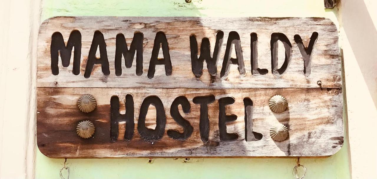 Casa Mama Waldy Hostel Cartagena Eksteriør billede
