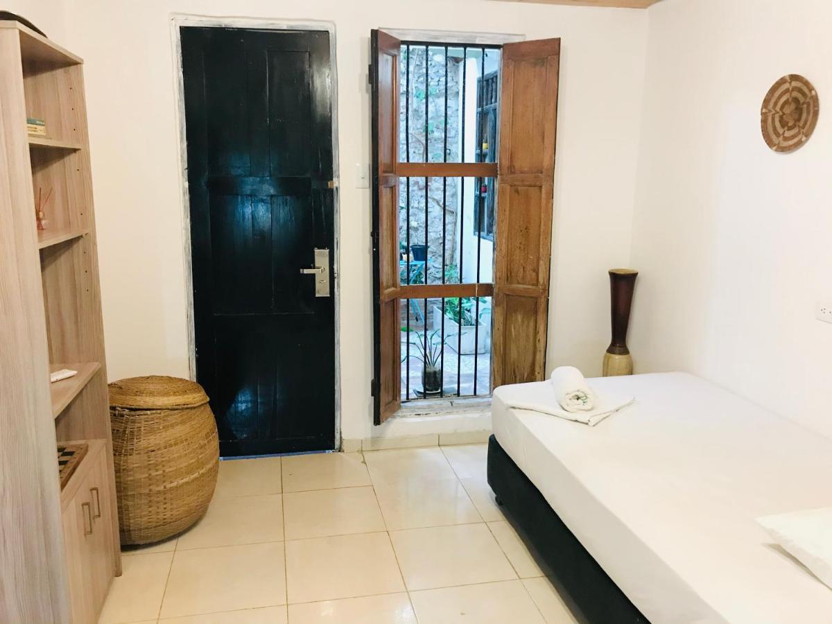 Casa Mama Waldy Hostel Cartagena Eksteriør billede